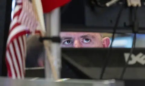 Court's halt to Trump tariffs has no impact on trade talks  - 1