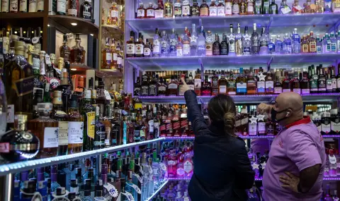 "A real nightmare": 100 victims of fake alcohol poisoning in Turkey  - 1