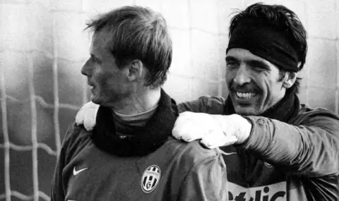 Джанлуиджи Буфон просълзи с писмо до загиналия 48-годишен бивш вратар - 1