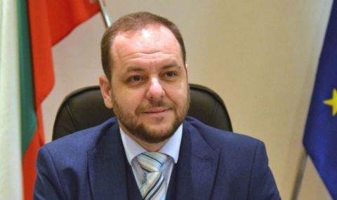 Сандов след проверката в ТЕЦ „Брикел“: Служители са били в подчинение и са опъвали чадър - 1