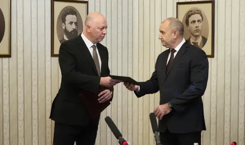 Желязков върна на президента неизпълнен проучвателния мандат 