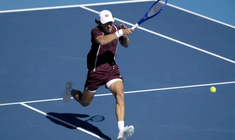 Drama and heart-pounding three-set victories: Alex de Minor and Andrey Rublev meet in the 1/4-finals in Beijing - 1