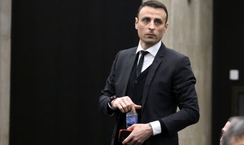  БФС чака сигнал от УЕФА и ФИФА и изхвърля Бербатов  - 1