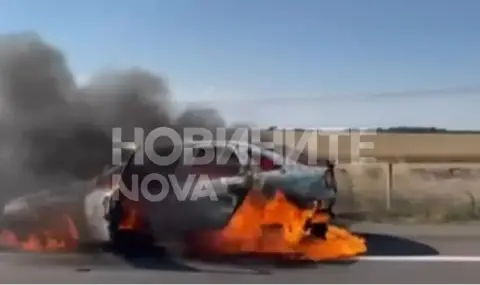 Автомобил пламна на АМ „Тракия“, има задръстване - 1