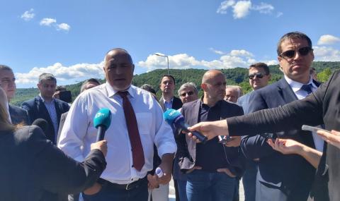 Борисов: Платежоспособните българи да не ходят в Гърция - 1