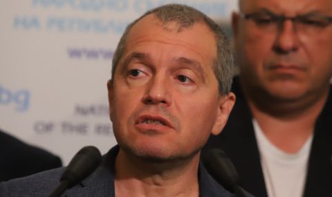 Тошко Йорданов: Министерство на финансите е блокирало парите на руското посолство - 1