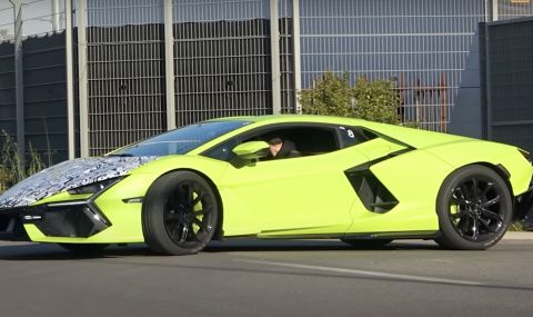 Lamborghini Revuelto с първа поява на пътя (ВИДЕО) - 1