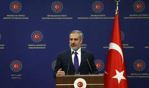 Хакан Фидан обсъди с Пакистан нарастващото напрежение с Индия - 1