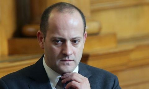Радан Кънев: Бойко Борисов сам знае, че е воденичен камък за българската политика - 1