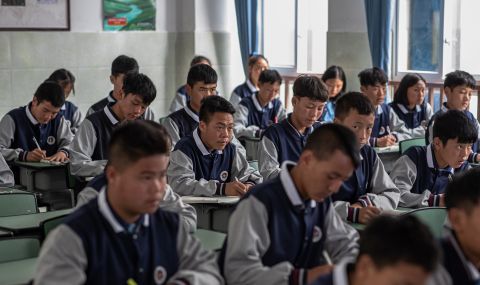 САЩ издават голям брой студентски визи на китайци - 1