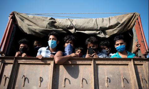 В Мексико задържаха камион пълен с мигранти - 1