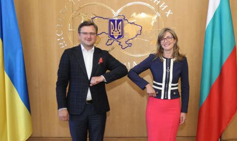 Захариева: Подкрепяме териториалната цялост на Украйна - 1