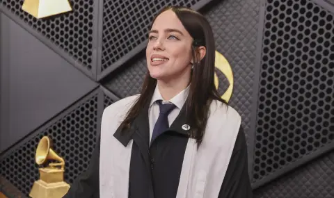 Били Айлиш спечели наградата „Грами“ за песен на годината - 1