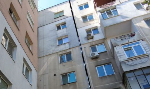 Започна вторият етап на програмата за саниране на жилищни сгради в Русе - 1