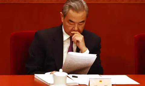 Китайският външен министър Ван И ще посети Виетнам за стратегически диалог - 1