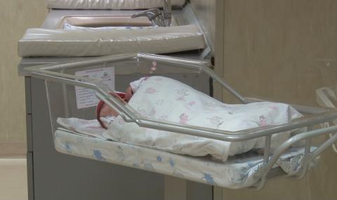 Бебе почина от Ковид-19 в САЩ - 1