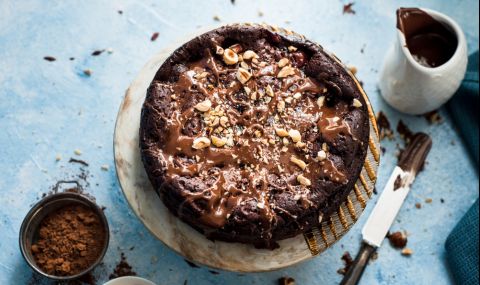 Рецепта на деня: Шоколадова торта с ядки - 1