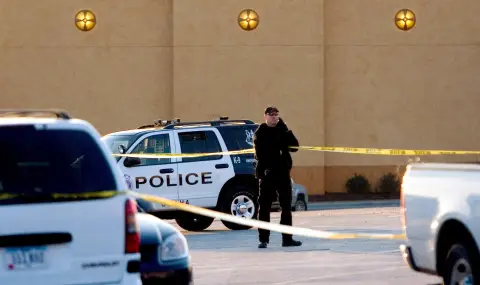 Three police officers injured in shootout in Nebraska  - 1