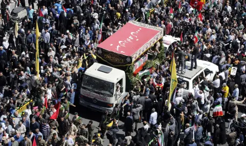 Иран погреба своите офицери от Дамаск и отново заяви, че ще се отмъсти на Израел - 1