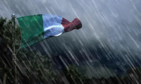 Поройни дъждове предизвикаха свлачища и наводнения в италианските области Венето, Лигурия и Тоскана - 1