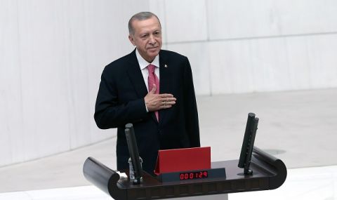 Официално! Реджеп Ердоган положи клетва за трети мандат начело на Турция - 1