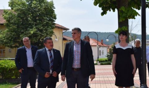 Премиерът проведе работна среща с кметовете от Средногорието - 1