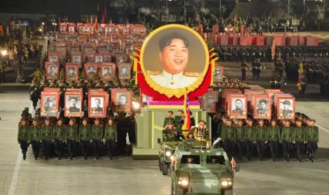 Пхенян организира военен парад по случай годишнината от създаването на КНДР - 1
