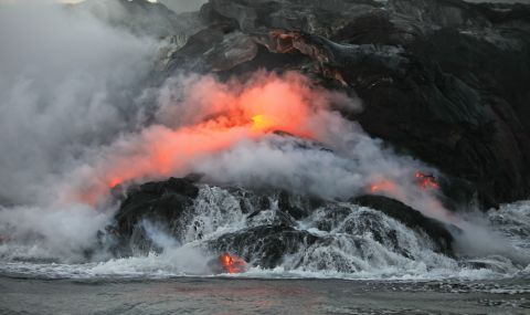 Вулканичен остров се сформира след изригване в Тихия океан (ВИДЕО) - 1