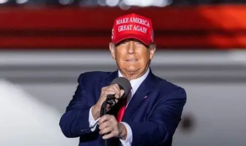 Donald Trump: We know where Ayatollah Khamenei is, but we won't kill him, at least for now  - 1