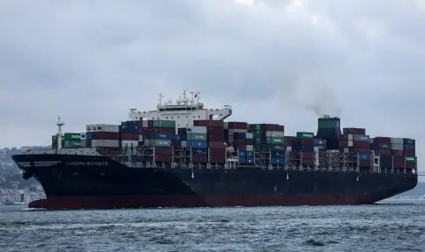 Френските власти разследват танкер от „сенчестия флот“ за връзки с руски петролни доставки - 1