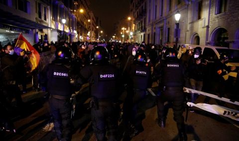 В Испания: 8 души на съд заради масовите безредици след ареста на рапъра Пабло Хасел - 1