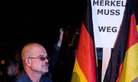 Протести посрещнаха Меркел - 1