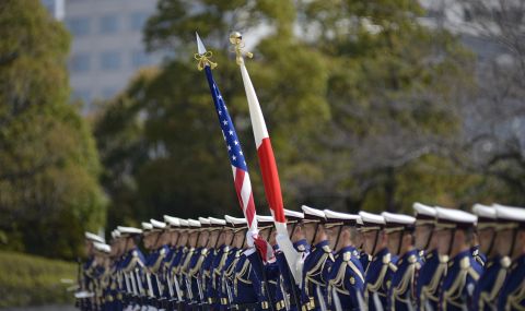 Министрите на отбраната на Япония и САЩ задълбочат сътрудничеството си в сферата на сигурността  - 1