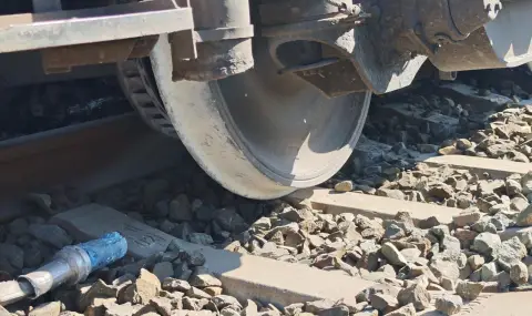 Влак прегази железничар на гара Мездра - 1