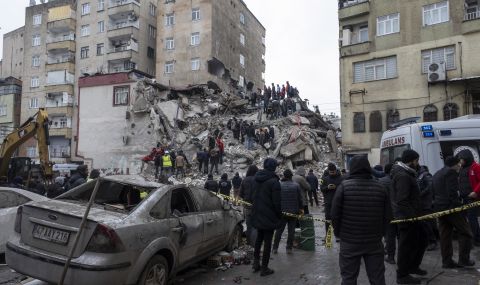 Експерти: Земетресението в Турция се очертава като най-смъртоносното за настоящото десетилетие - 1