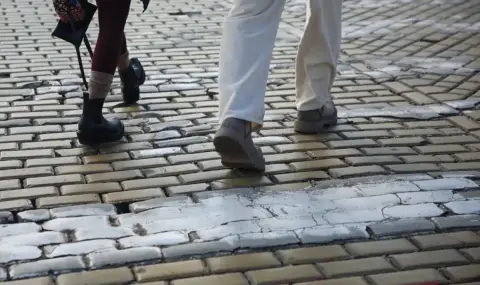 За 14 дни: Над 300 глобени в София за неправилно пресичане - 1