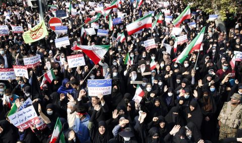 Иран повдига обвинения на около 1000 души заради вълненията в Техеран  - 1