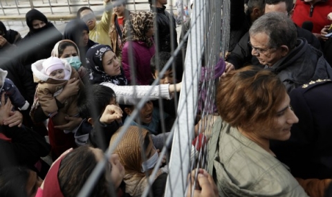Бежанци шашнаха гръцки министър - 1