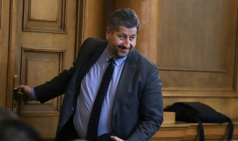 Очаква се коалиция “ПП-ДБ" да започне регистрацията на листите си - 1