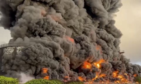 Русия съобщи за две балистични ракети, свалени в небето над Крим  - 1