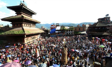 Петима загинали при масови протести в Непал - 1