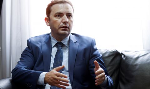 Северна Македония очаква новото правителство в България - 1