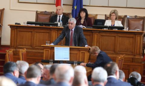 БСП яростно атакува ГЕРБ, управляващите искат извинение - 1