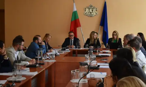 МИИ: Целта е да осигурим по-голяма информираност на гражданите за цените в търговските вериги - 1