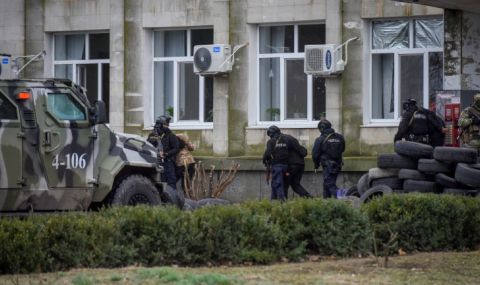 МО на Русия: Украински националисти опитаха да спрат руска хуманитарна помощ за Херсон  - 1