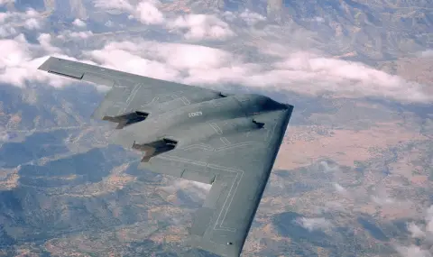 САЩ са атакували Иран с шест бомбардировача B-2 - 1