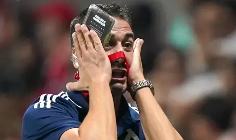 Проблеми за Левски, Веласкес с важно решение - 1