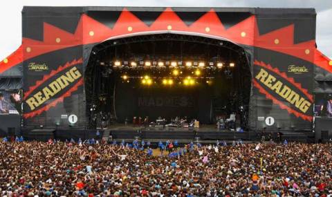 Как изгубен преди 14 години портфейл, хвърля в несвяст група мъже - 1