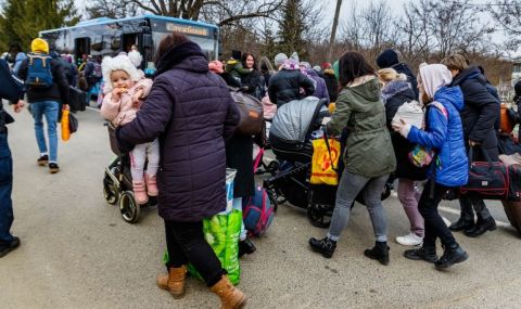 Слагат данък на 40-те лева за бежанците - 1