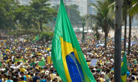 Хиляди протестираха в Бразилия - 1